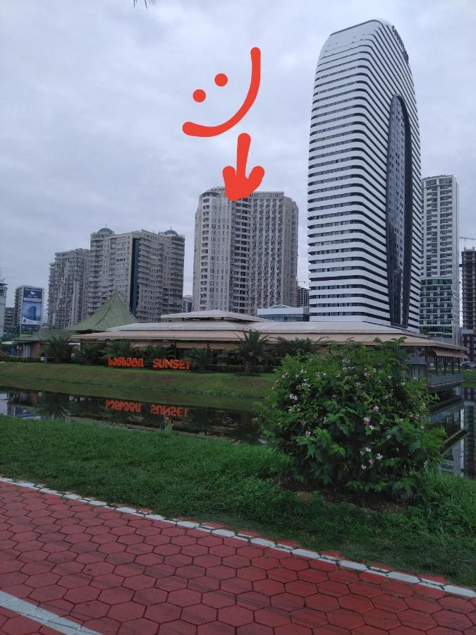 Amigo Apartment Batumi Bagian luar foto